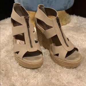 Wedge sandals